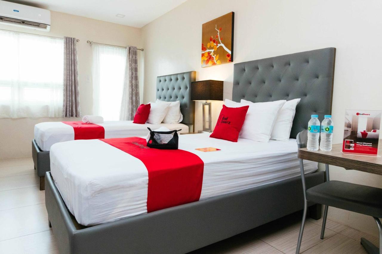 Reddoorz Premium @ Sampaloc Makati Hotel Makati City Exterior foto